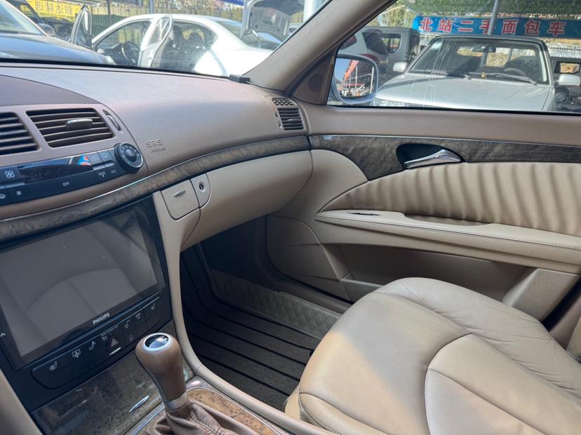 Mercedes-Benz E-Class 2008 thumb 4