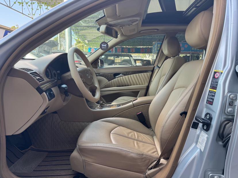 Mercedes-Benz E-Class 2008 thumb 8