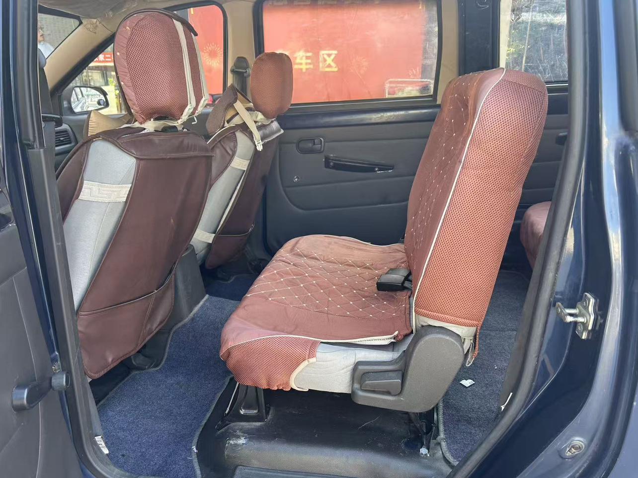 Wuling Hong Guang 2014 thumb 11