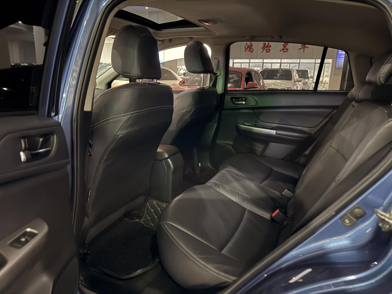 Subaru XV 2016 thumb 8