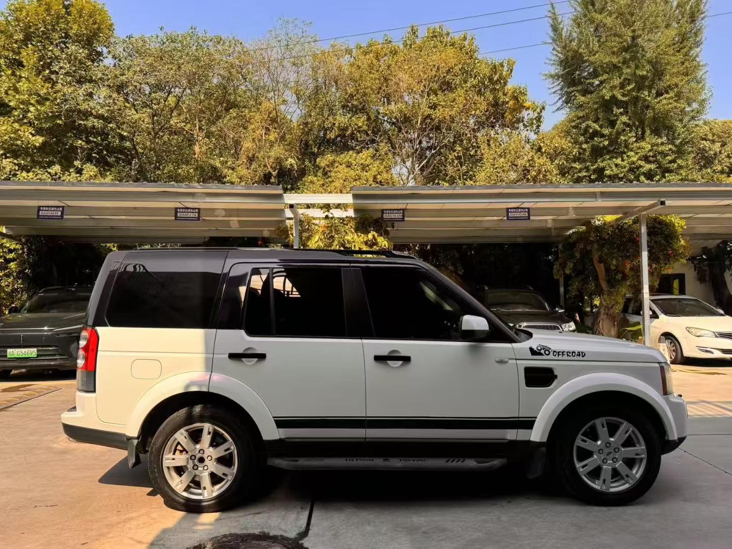 Land Rover Discovery 2010 thumb 4
