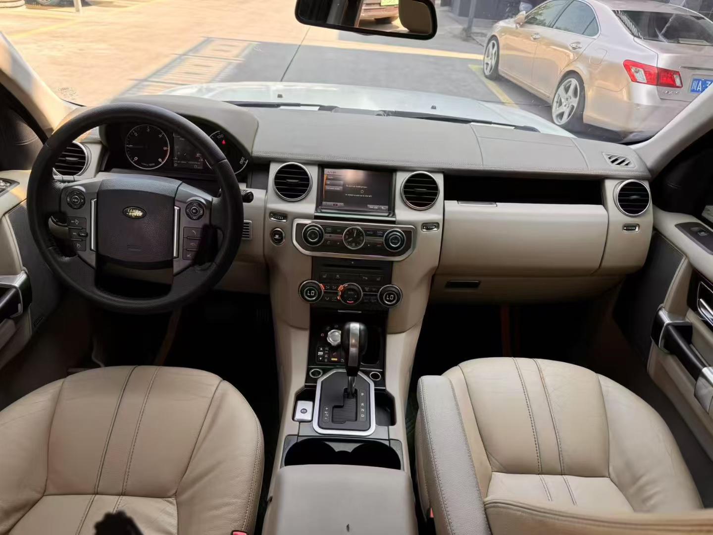 Land Rover Discovery 2010 thumb 5