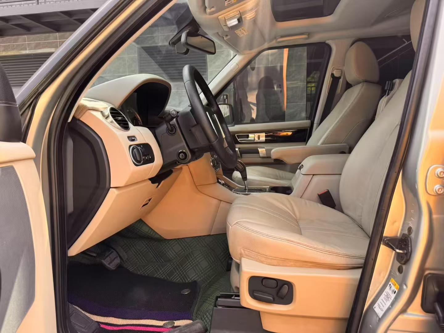Land Rover Discovery 2010 thumb 6
