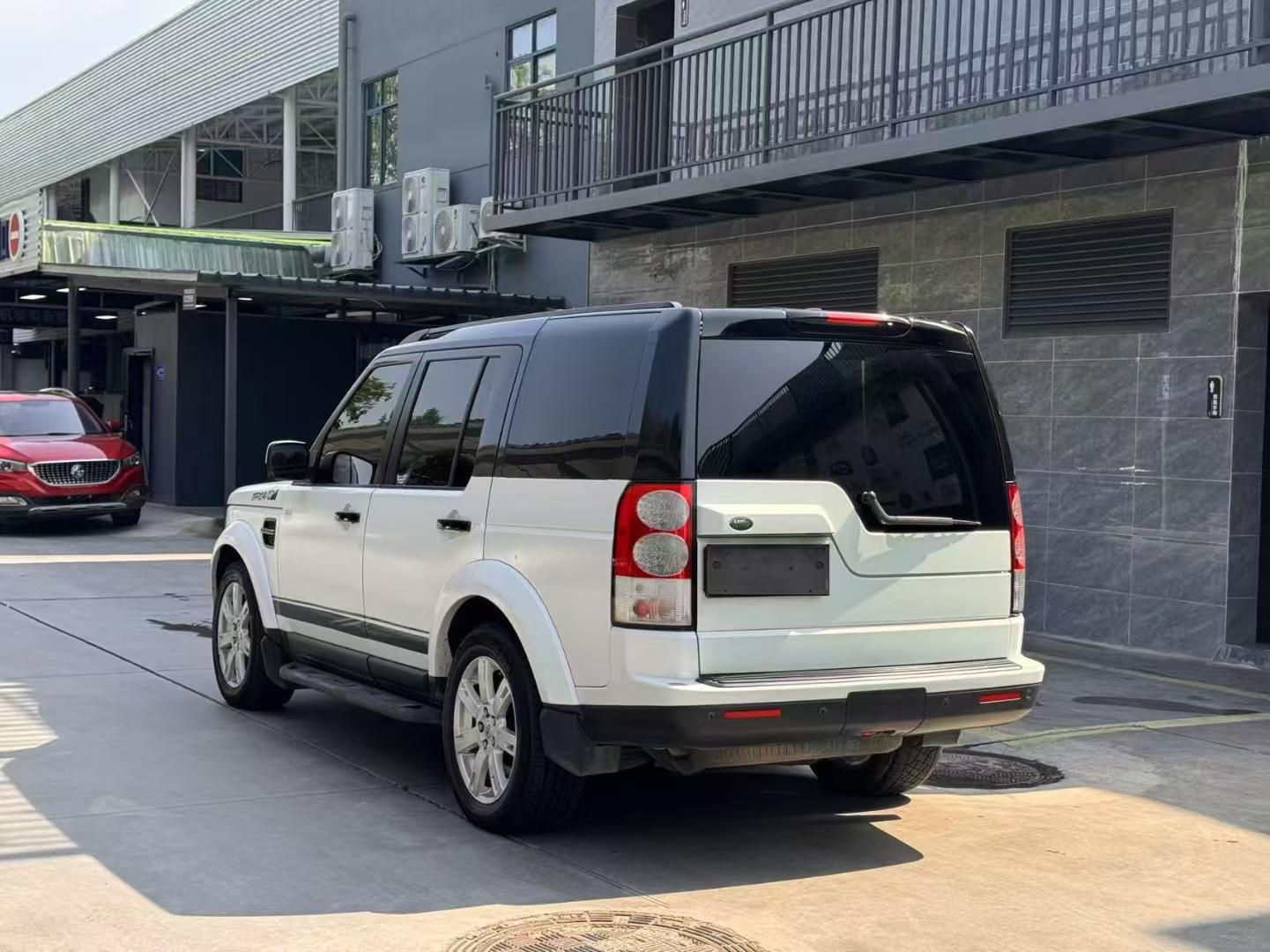 Land Rover Discovery 2010 thumb 11