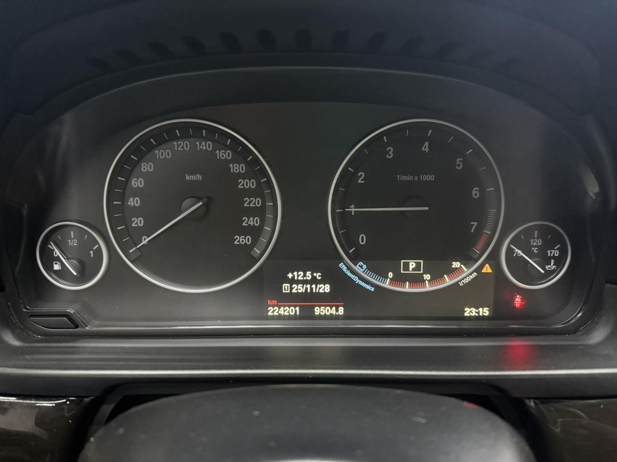 BMW 5 серии 2016 thumb 10