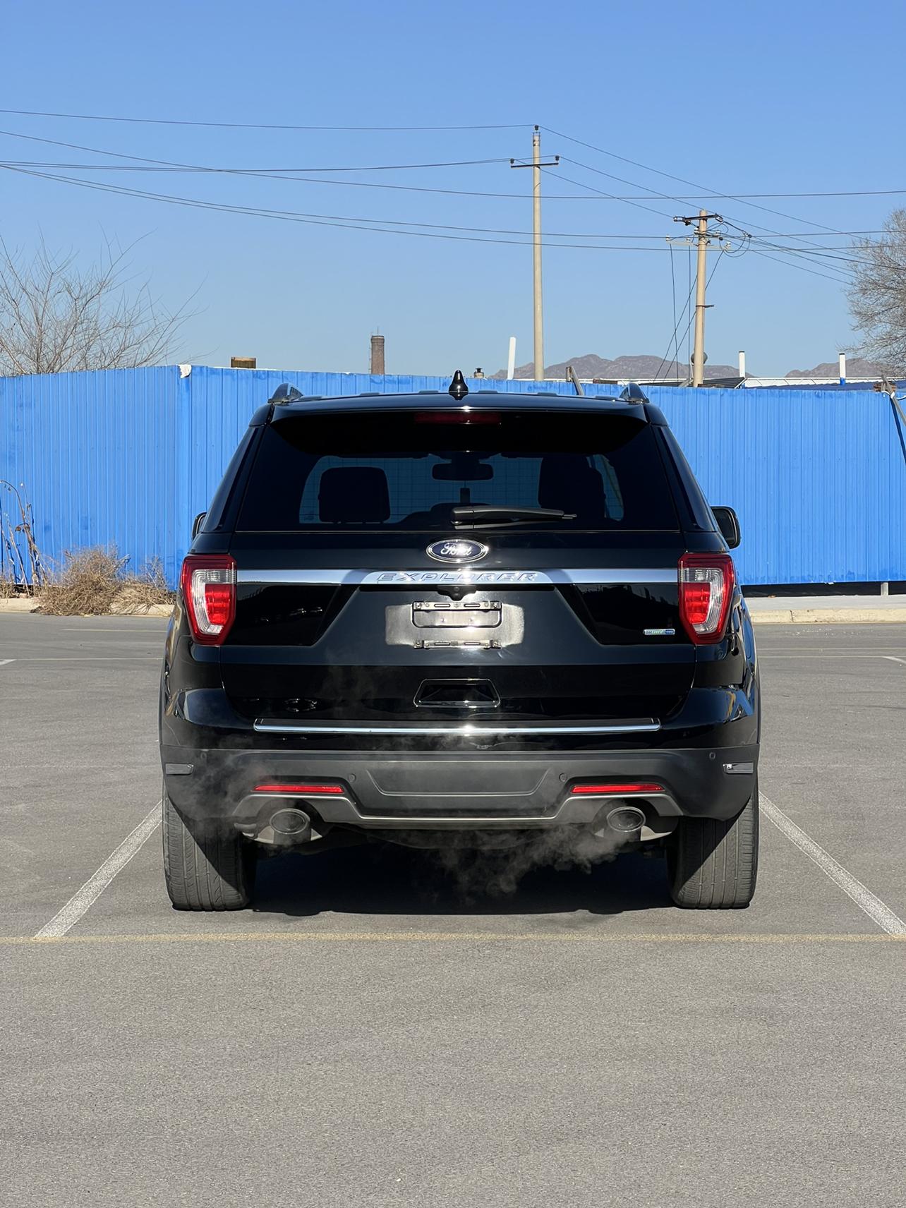 Ford Explorer 2018 thumb 4