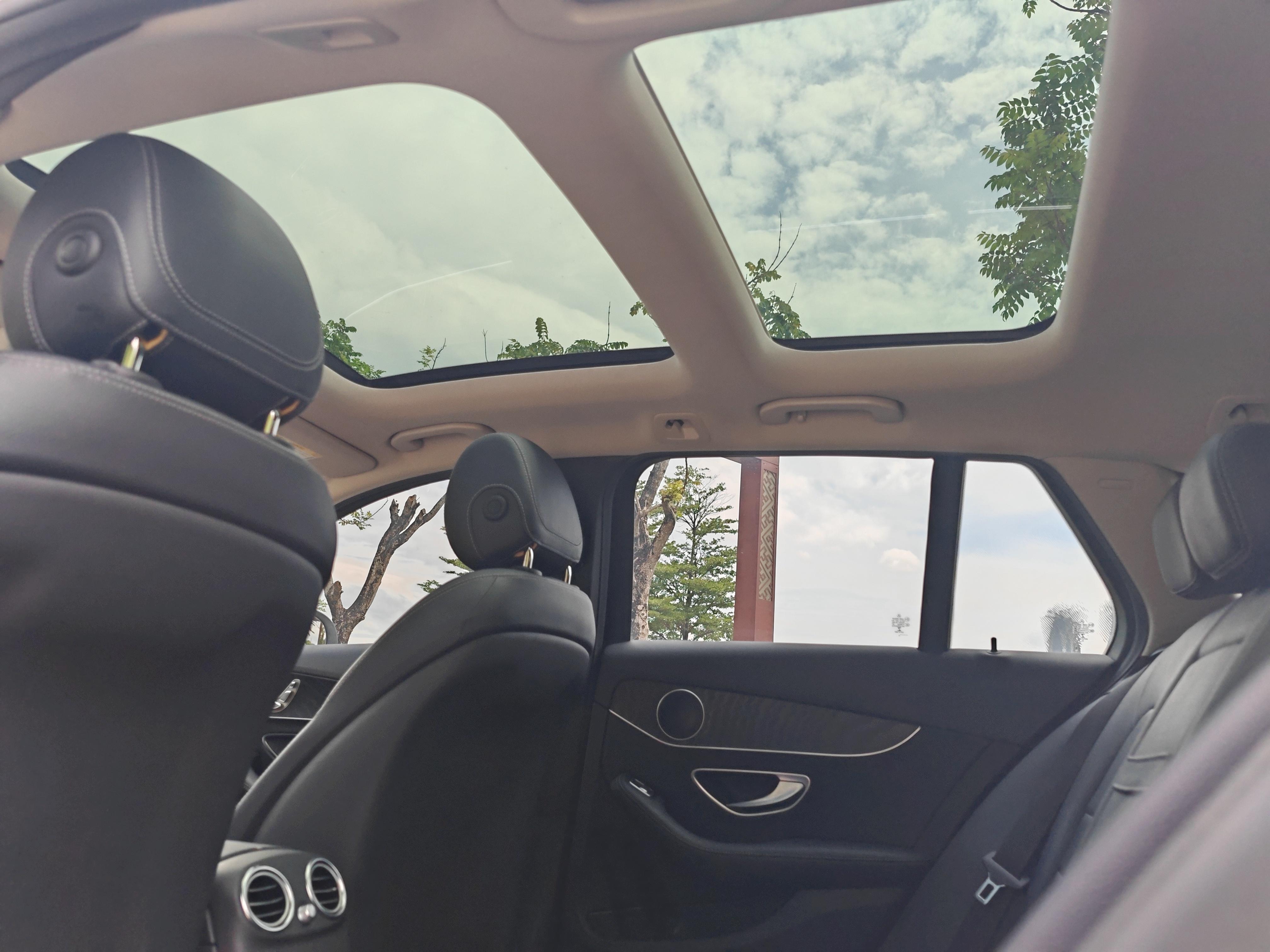 Mercedes-Benz C-Class 2016 thumb 7