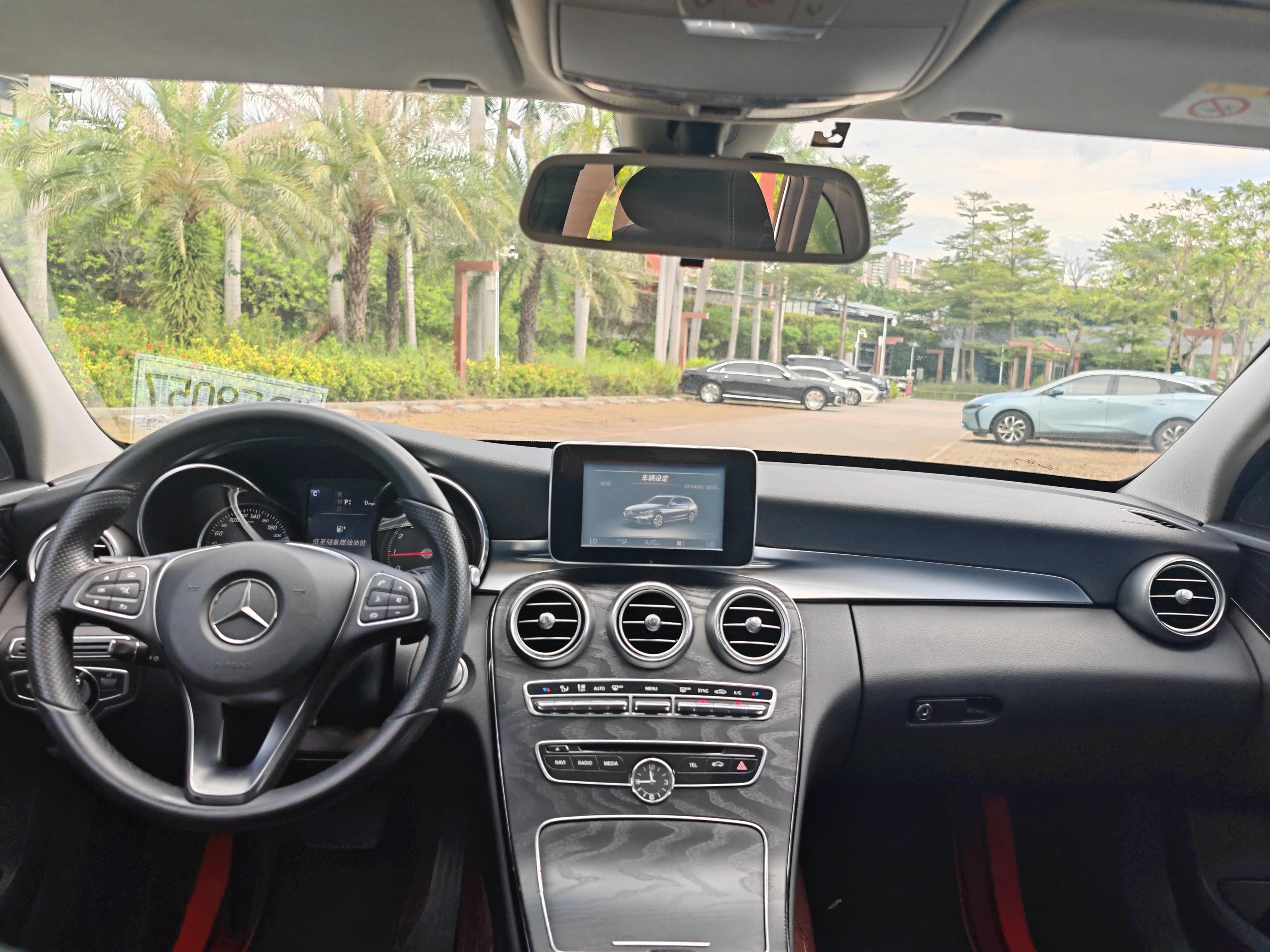 Mercedes-Benz C-Class 2016 thumb 9