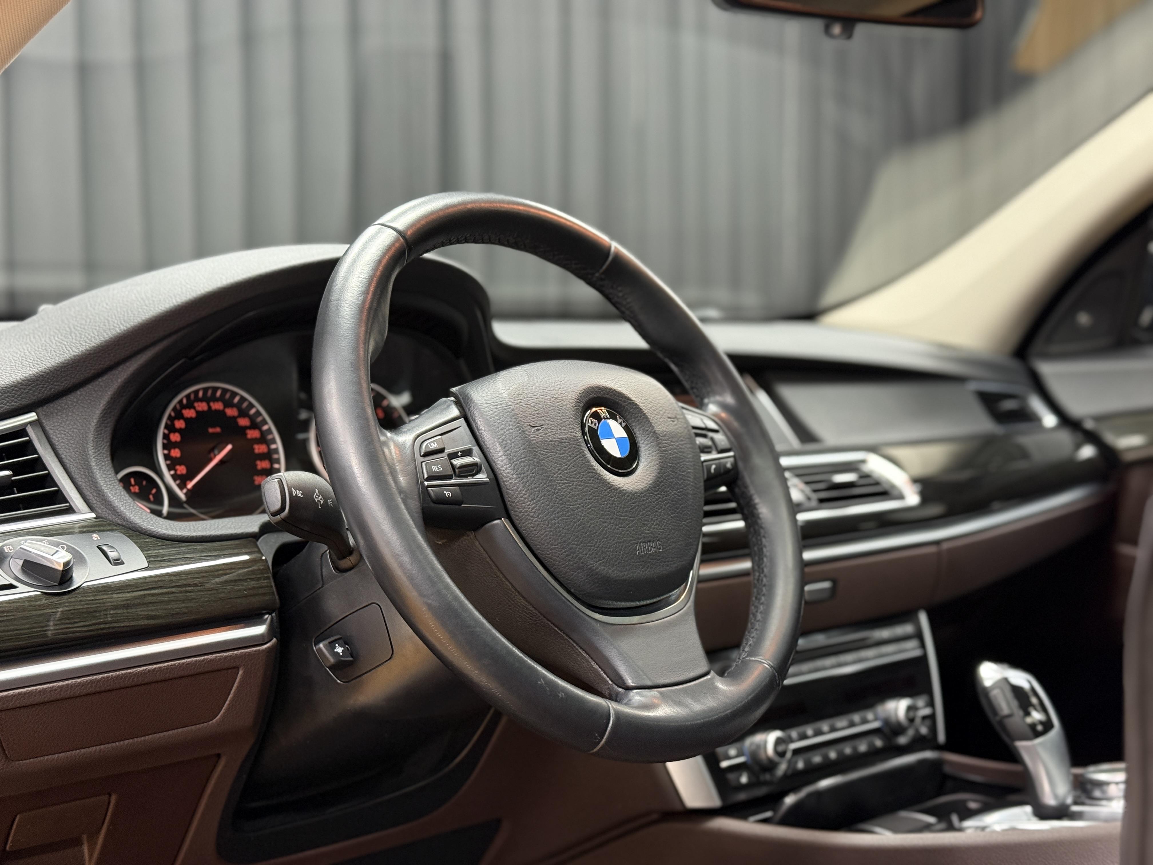 BMW 5 серии 2016 thumb 7