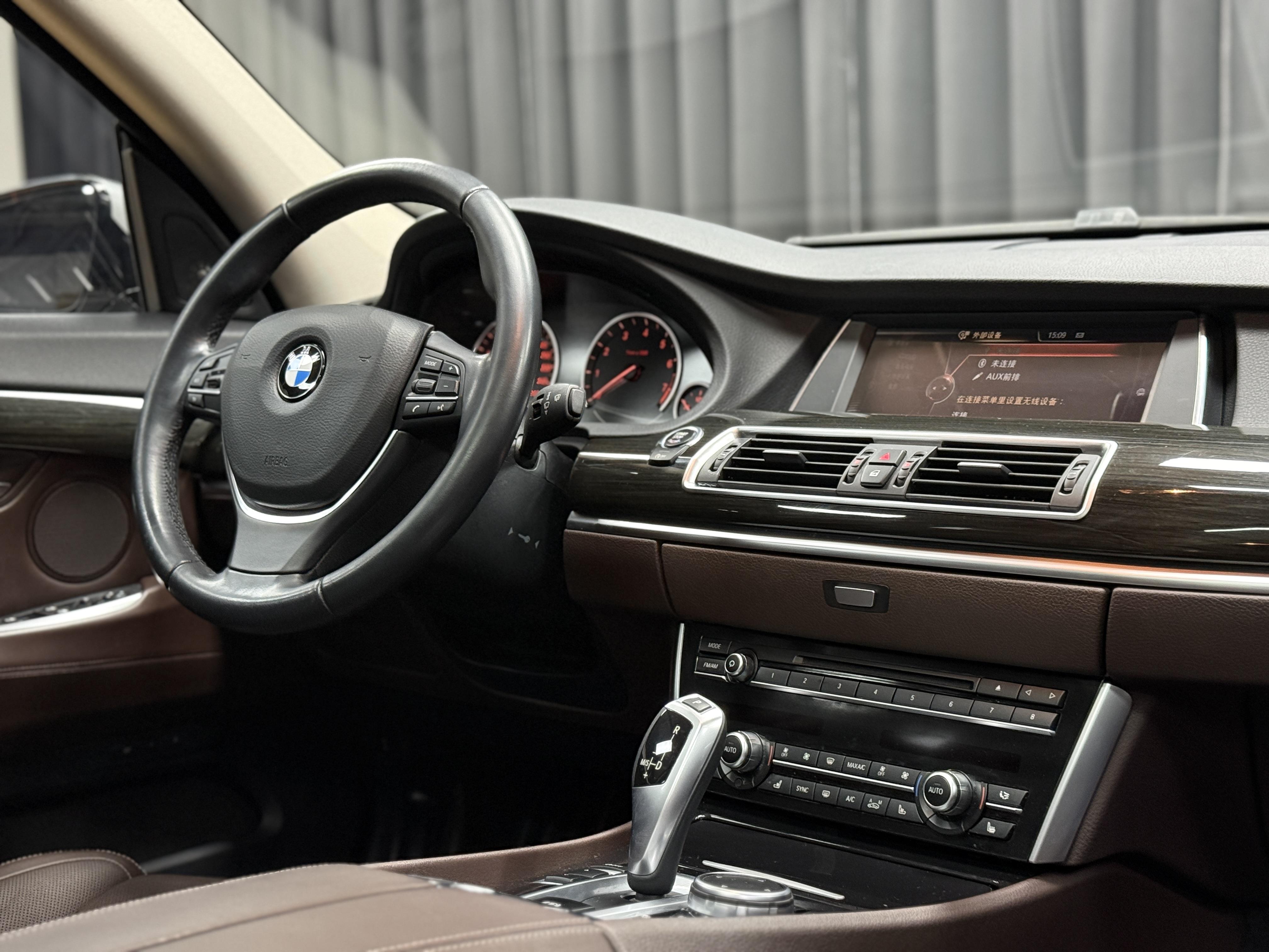 BMW 5 серии 2016 thumb 9