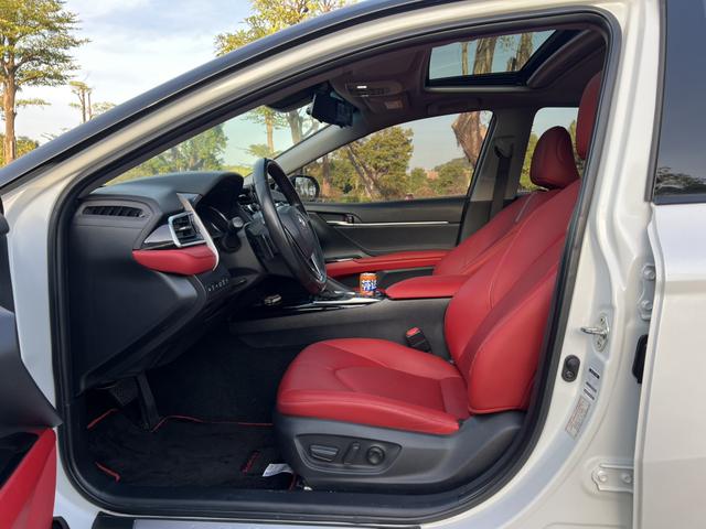 Toyota Camry 2019 thumb 2