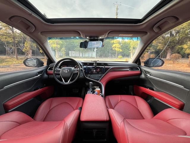 Toyota Camry 2019 thumb 3