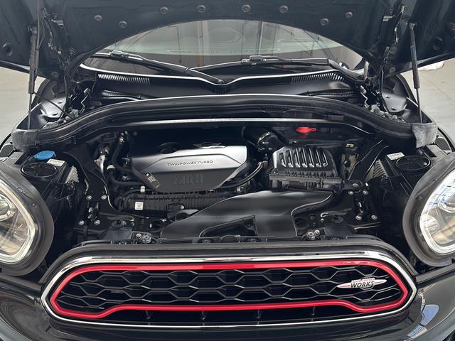 Mini Countryman 2019 thumb 8