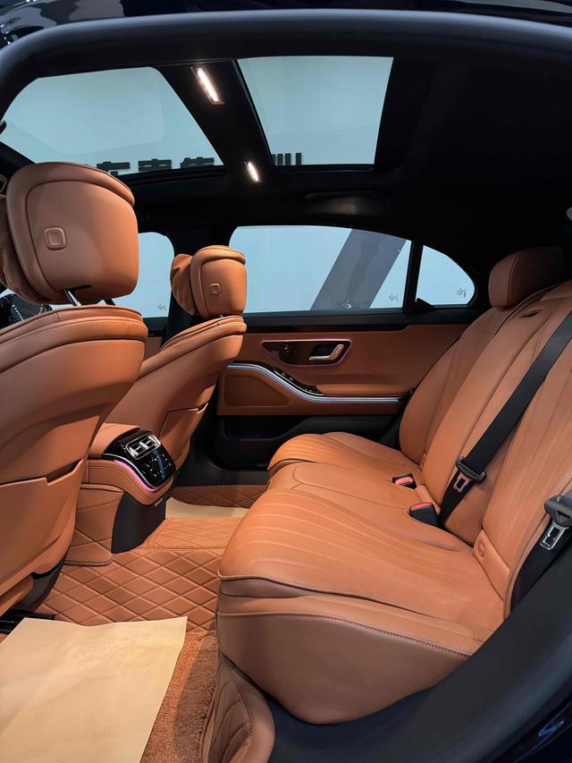 Mercedes-Benz S-Class 2024 thumb 5