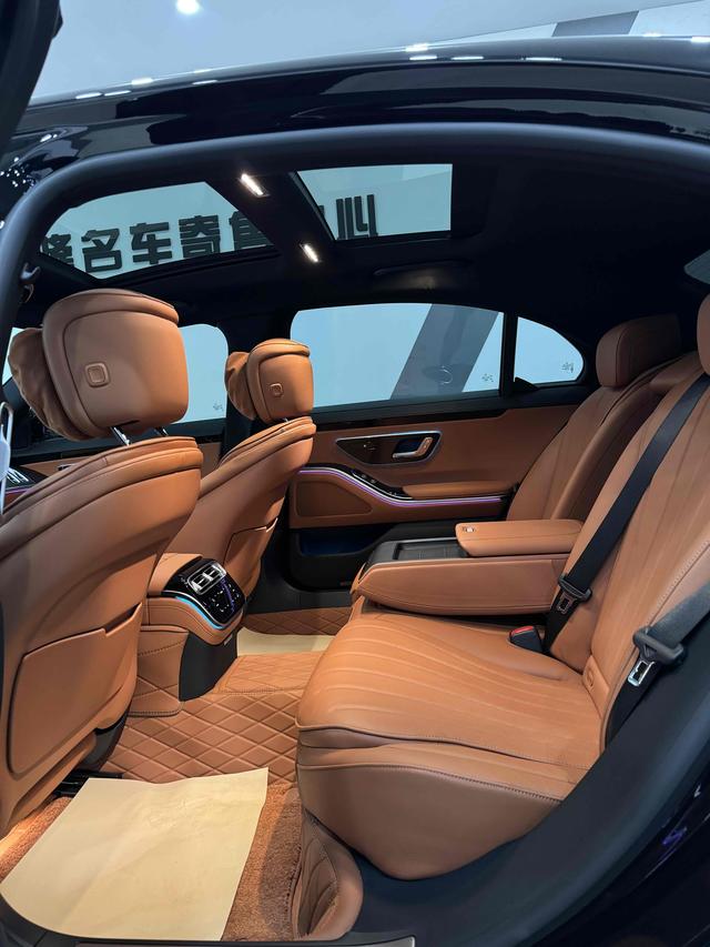 Mercedes-Benz S-Class 2024 thumb 9