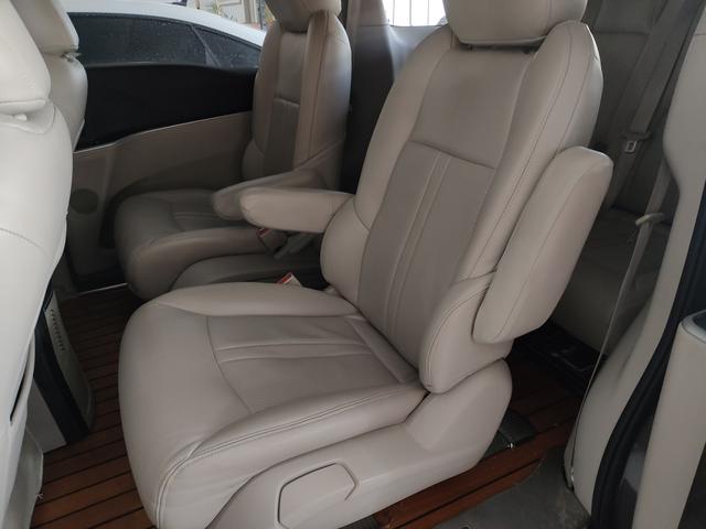 Buick GL8 2021 thumb 2