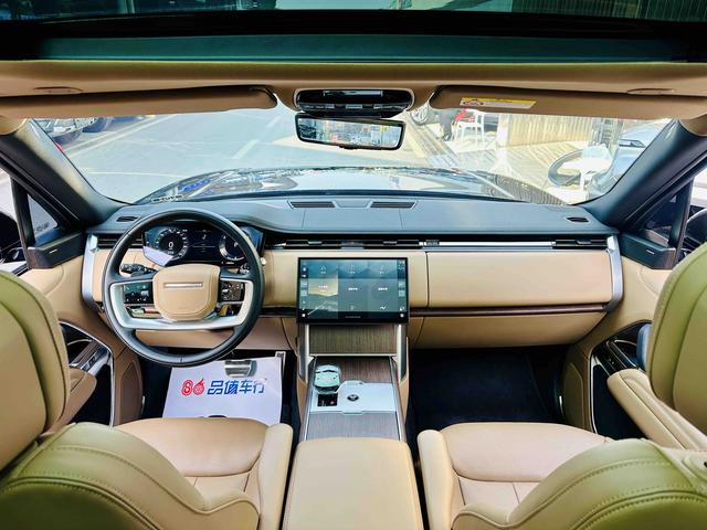 Land Rover Range Rover 2025 thumb 4