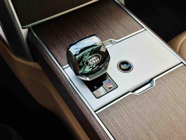 Land Rover Range Rover 2025 thumb 9