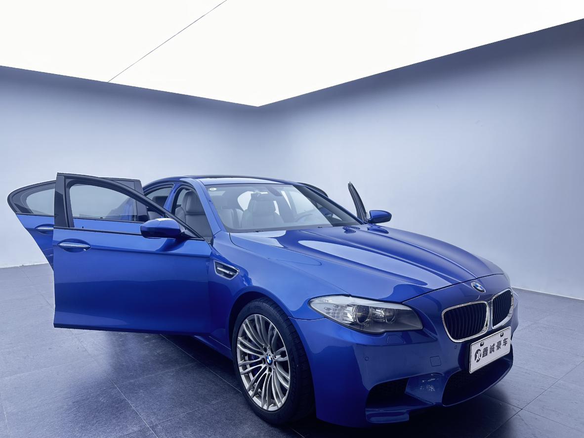 BMW M5 2013 thumb 11