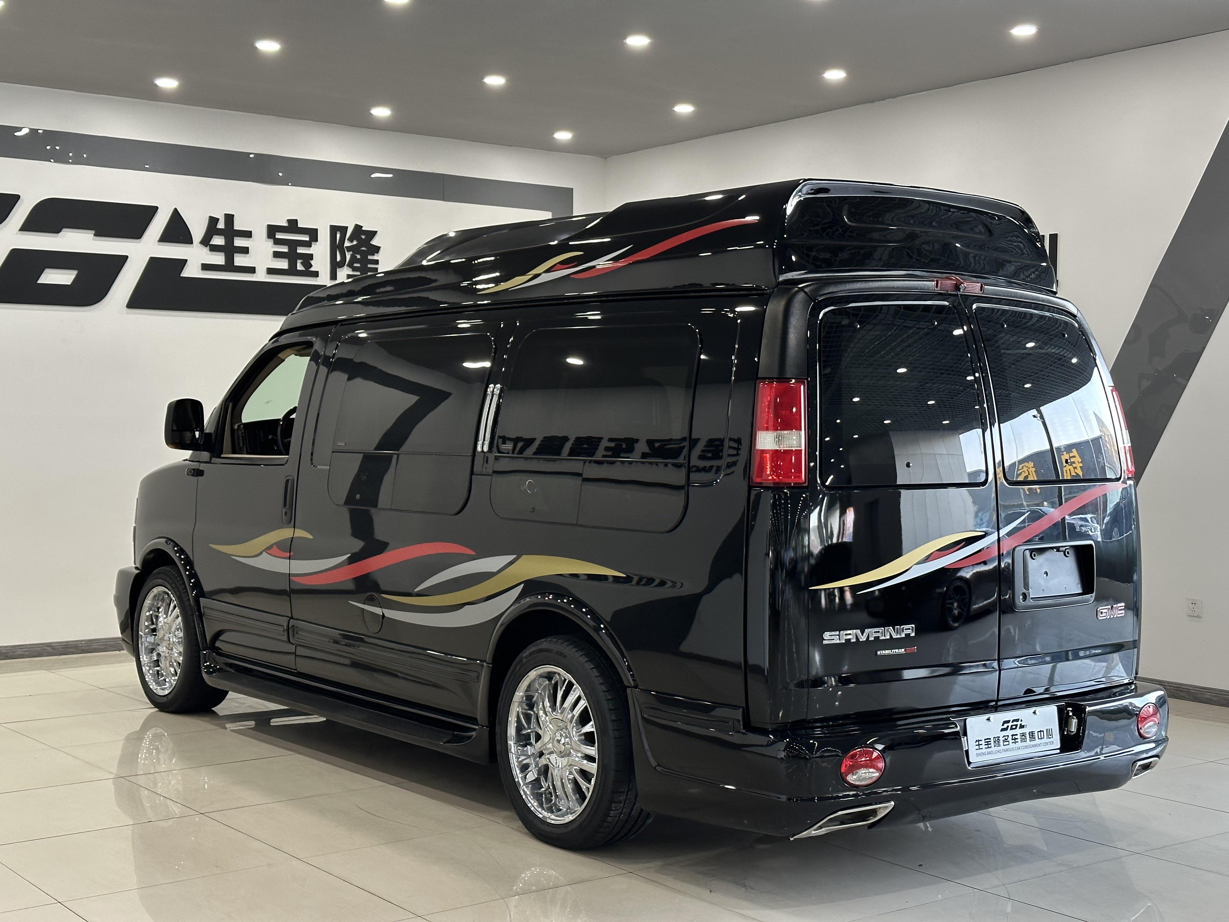 GMC Savana 2013 thumb 2