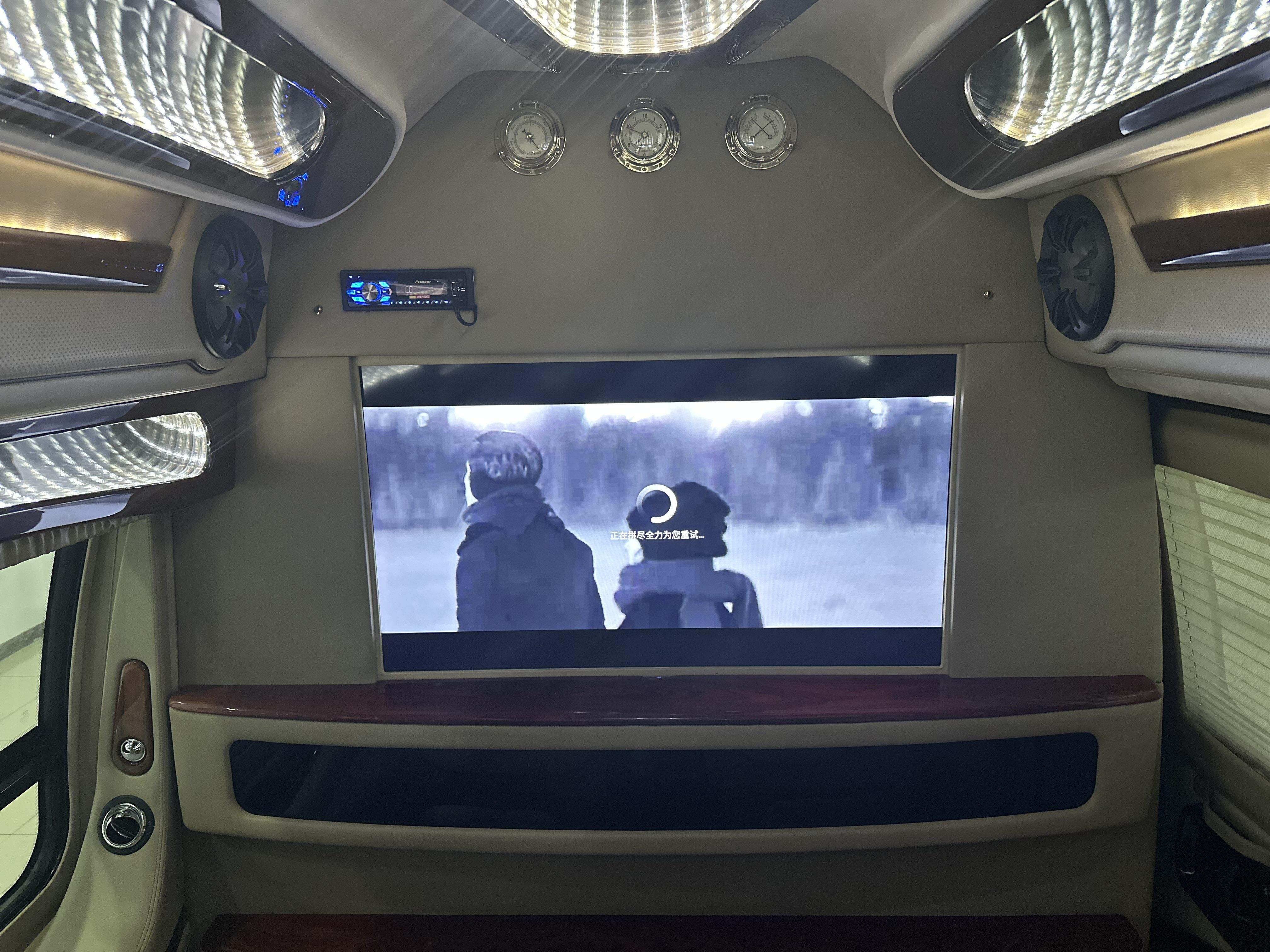 GMC Savana 2013 thumb 8