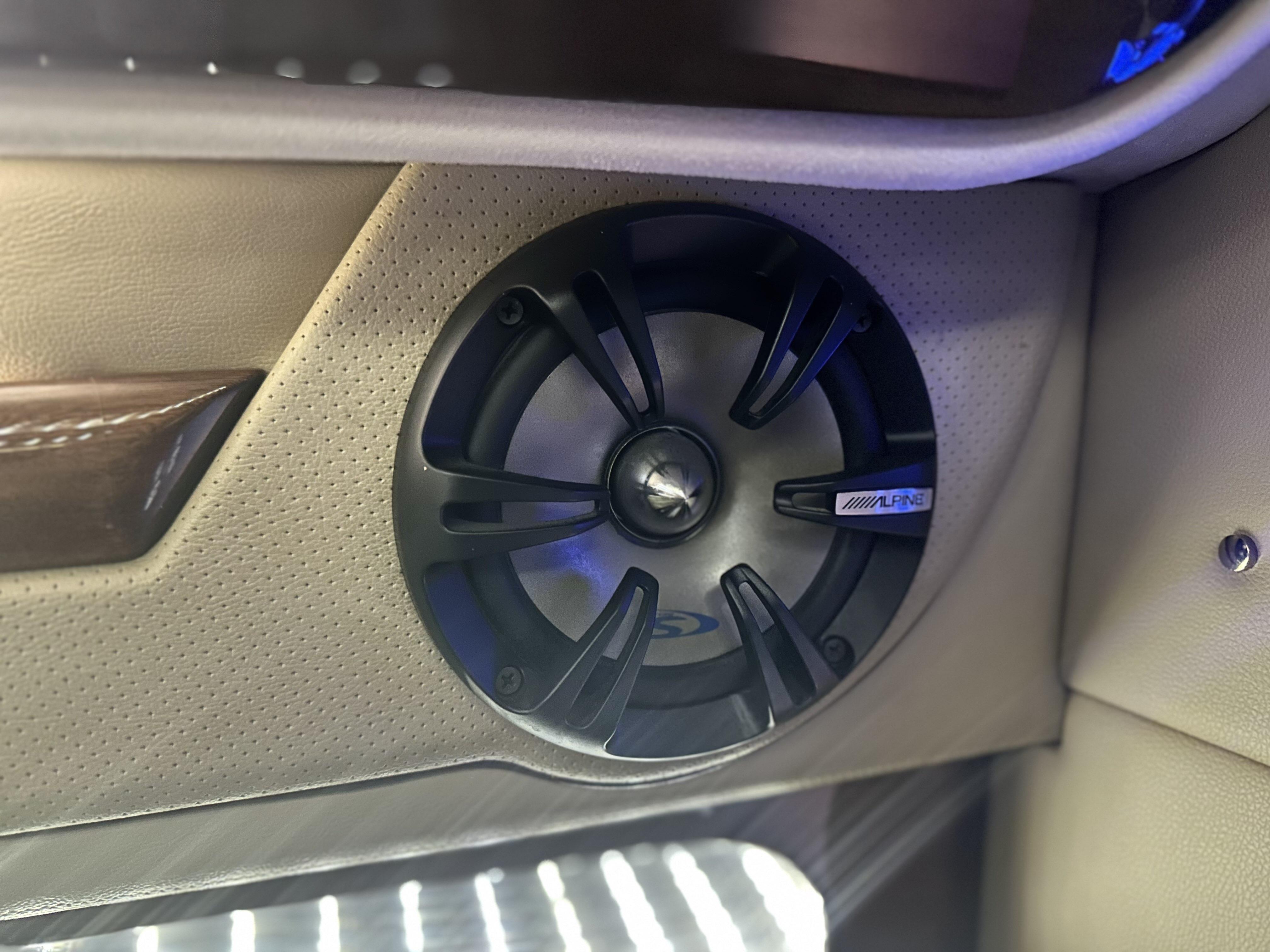 GMC Savana 2013 thumb 9