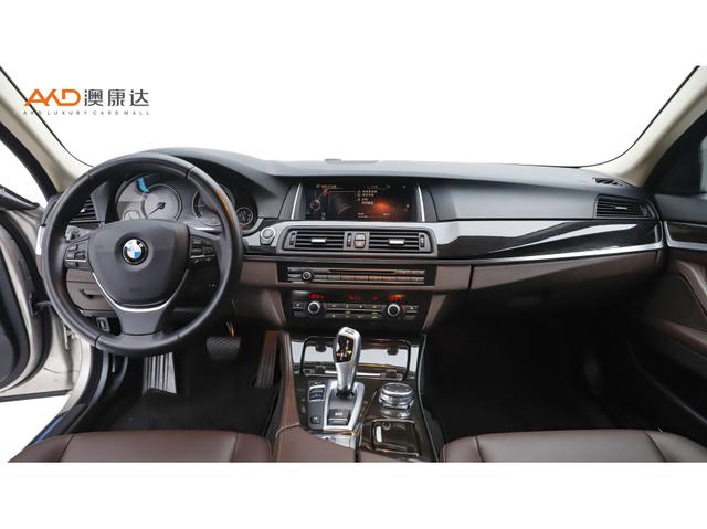 BMW 5 серии 2015 thumb 4