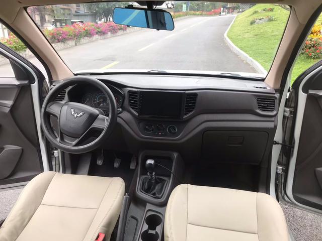 Wuling Hongguang 2021 thumb 6