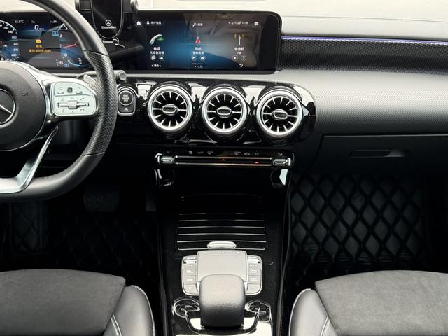 Mercedes-Benz A-Class 2021 thumb 8