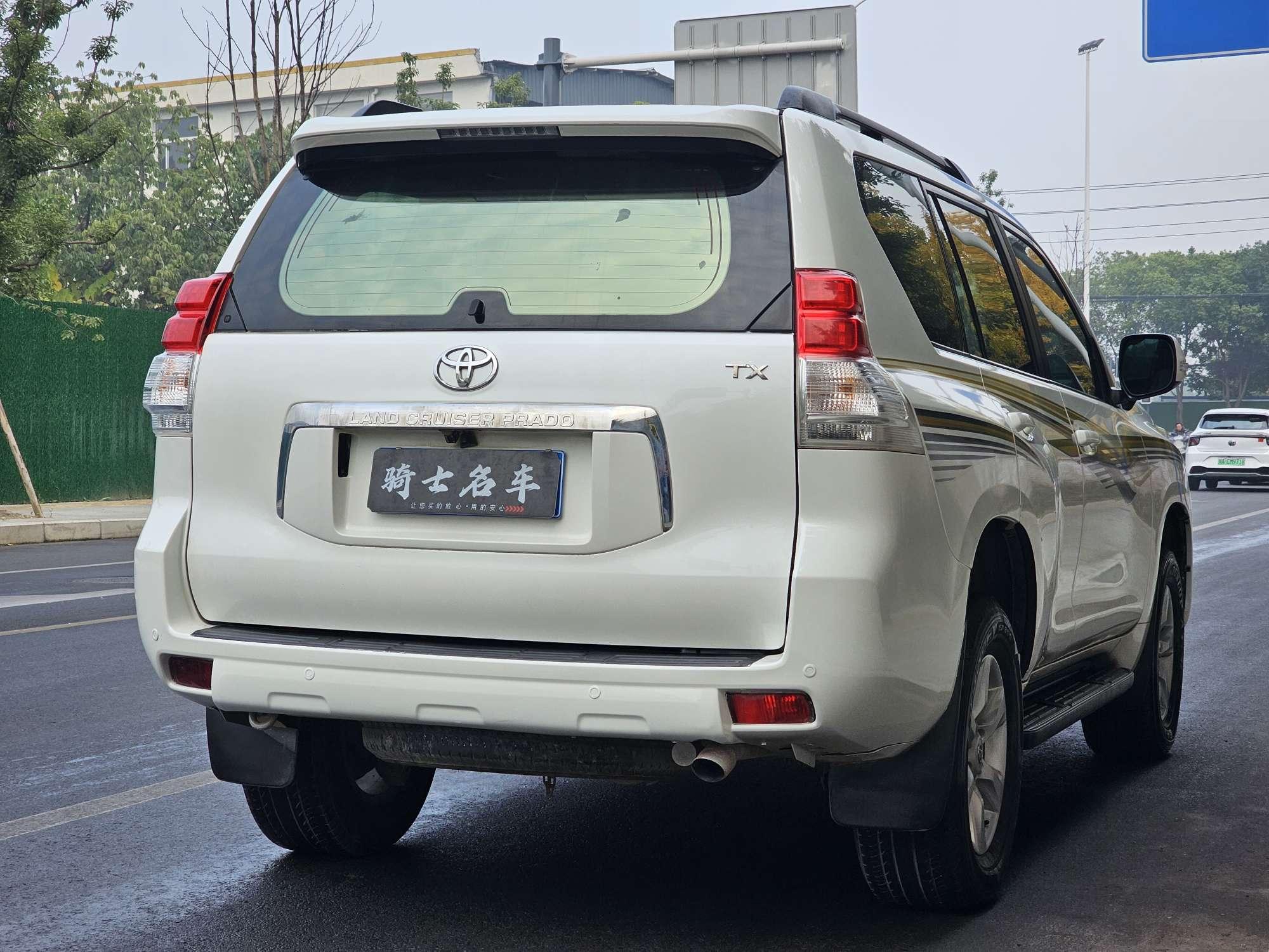 Toyota Land Cruiser Prado 2013 thumb 4