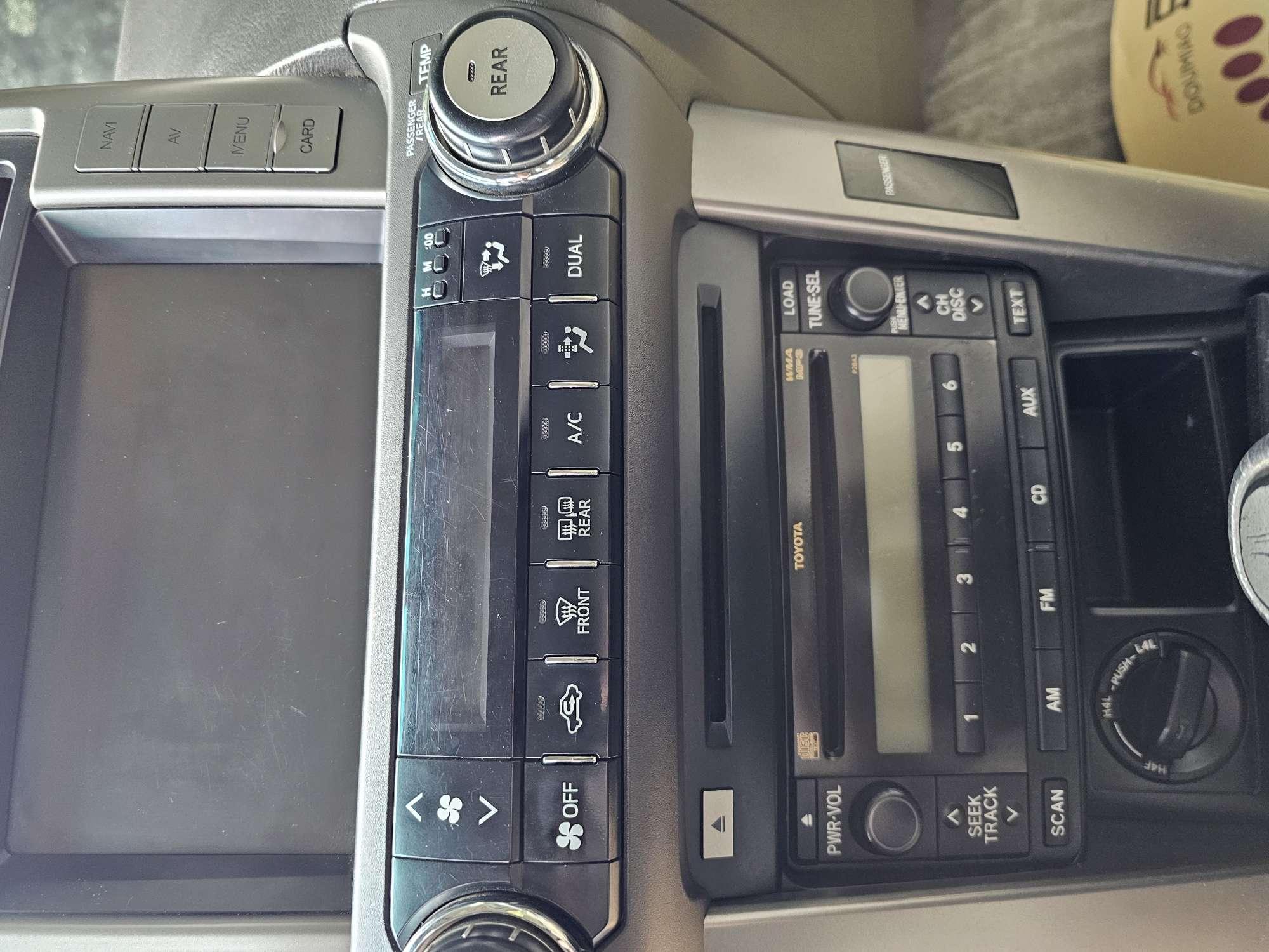 Toyota Land Cruiser Prado 2013 thumb 5
