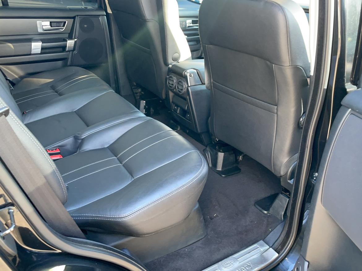 Land Rover Discovery 2016 thumb 12