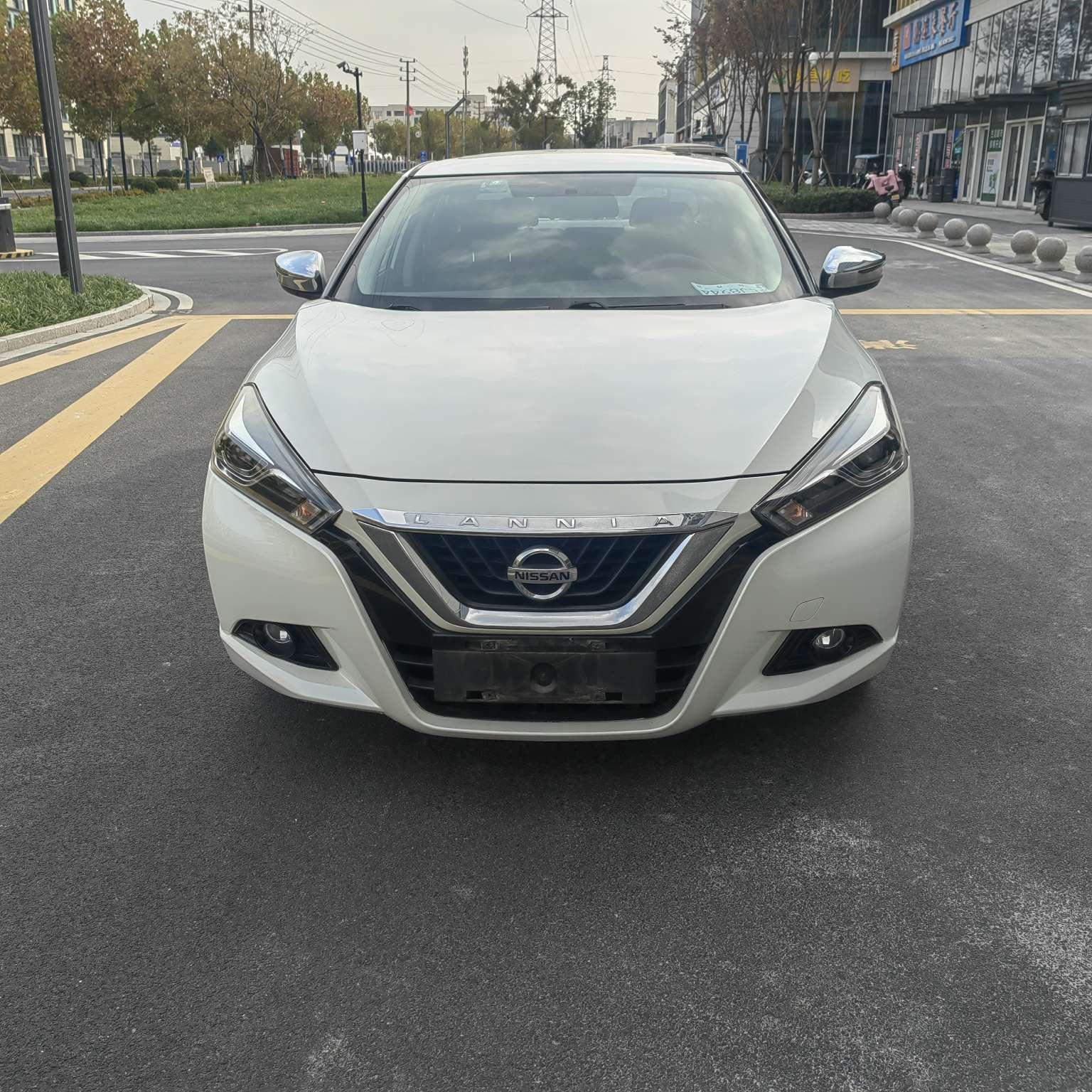 Nissan Lannia 2016 thumb 9