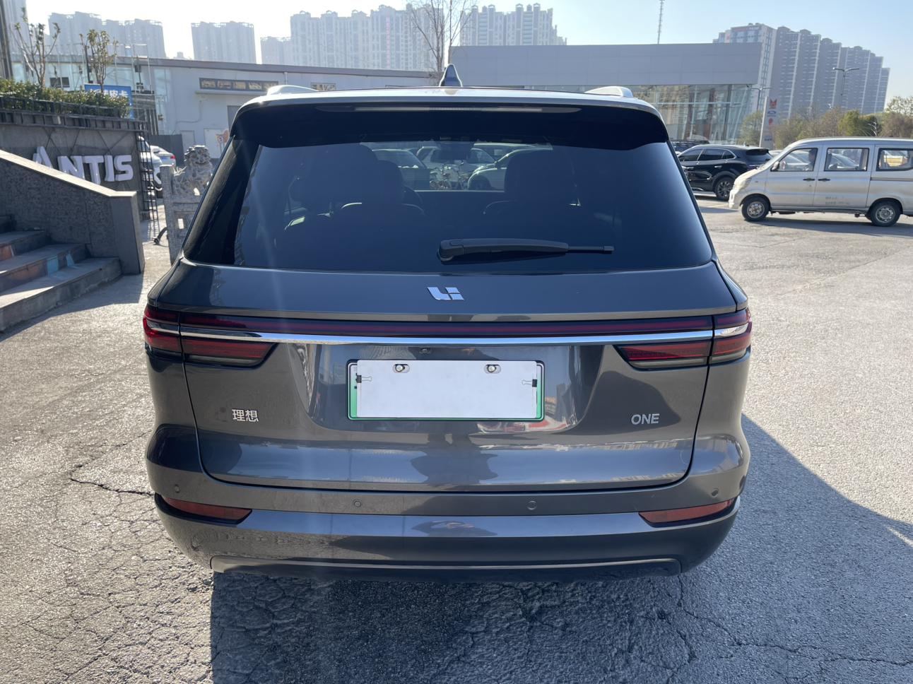 Lixiang (Li Auto) One 2022 thumb 3