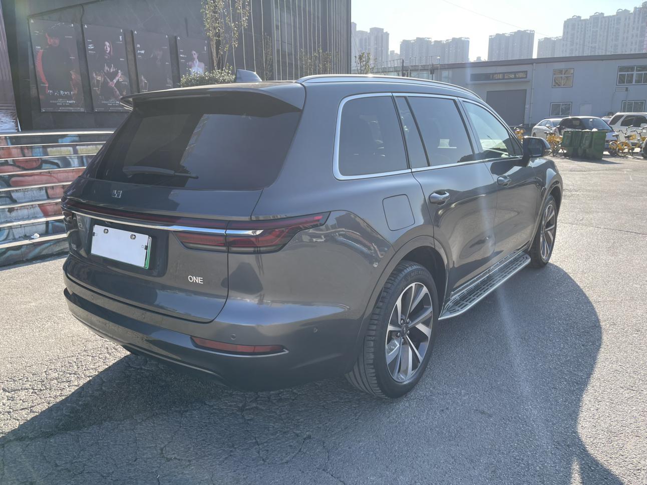 Lixiang (Li Auto) One 2022 thumb 4