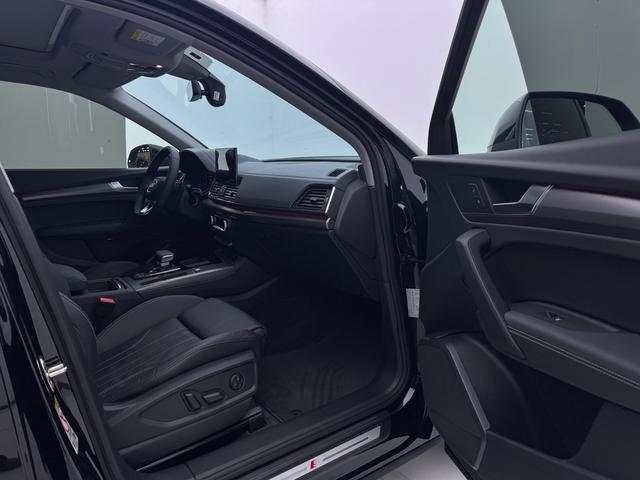 Audi Q5 2022 thumb 3