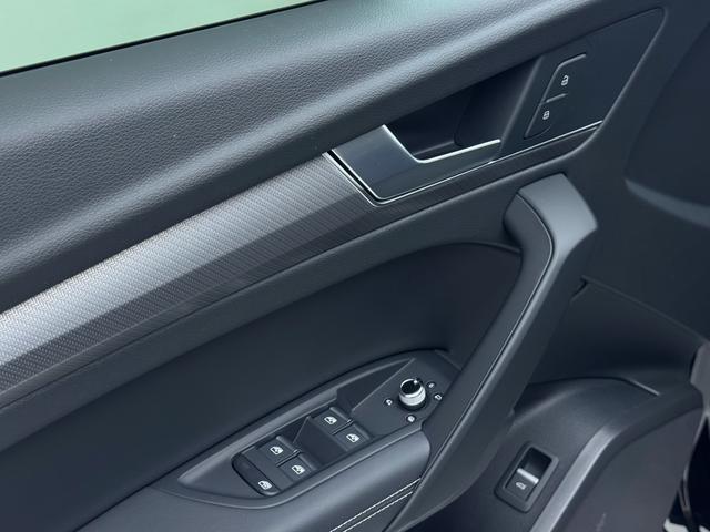 Audi Q5 2022 thumb 6