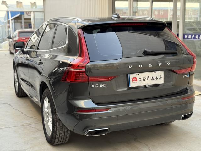 Volvo XC60 2019 thumb 6