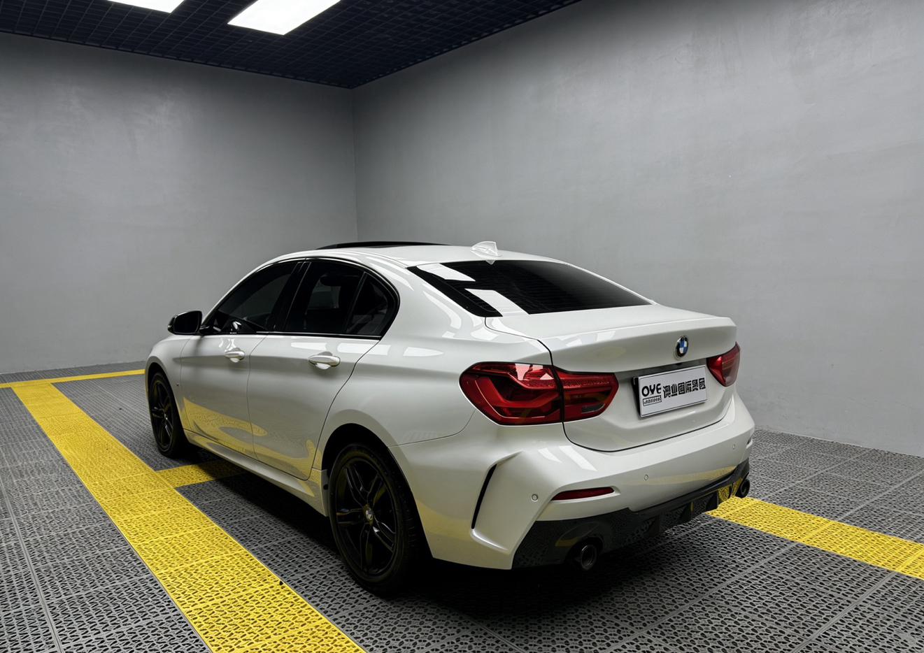 BMW 1 серии 2021 thumb 2