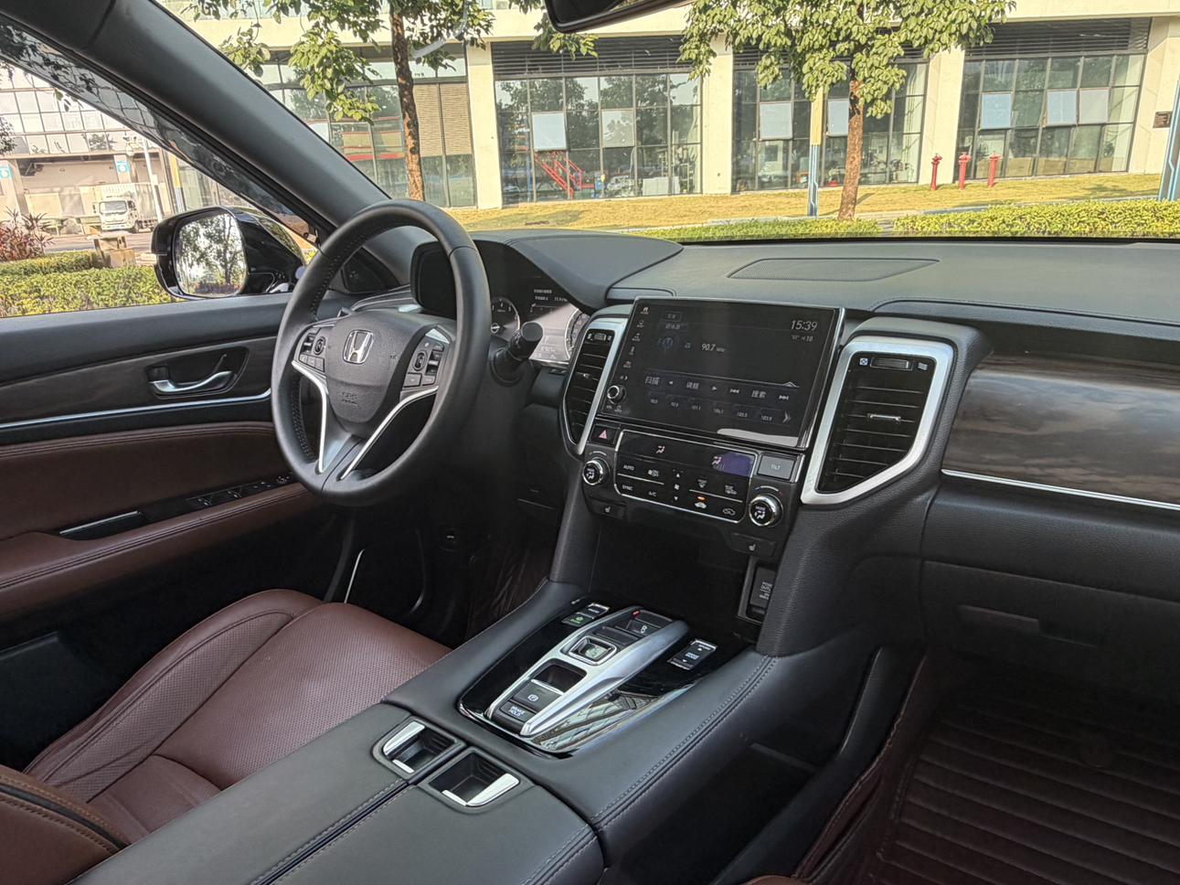 Honda UR-V 2019 thumb 11