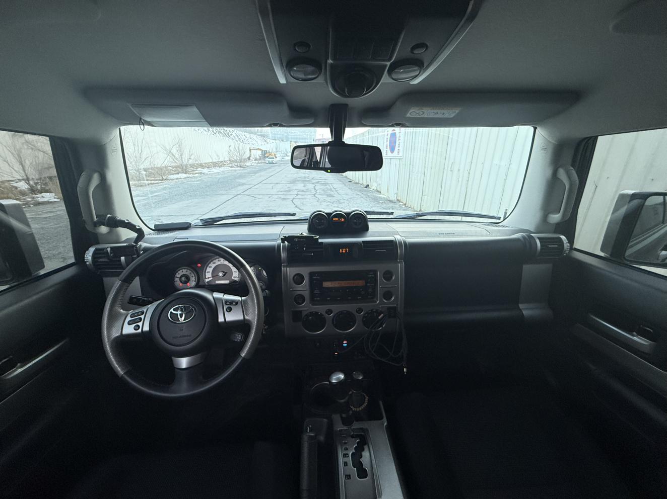 Toyota FJ Cruiser 2017 thumb 5