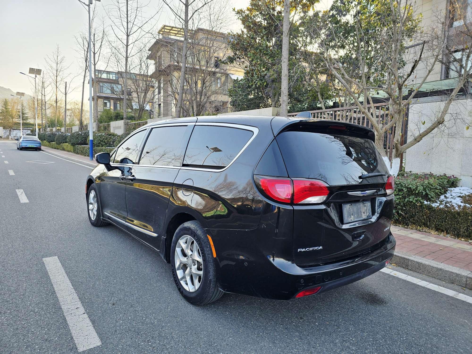 Chrysler Da Jie Long 2019 thumb 3