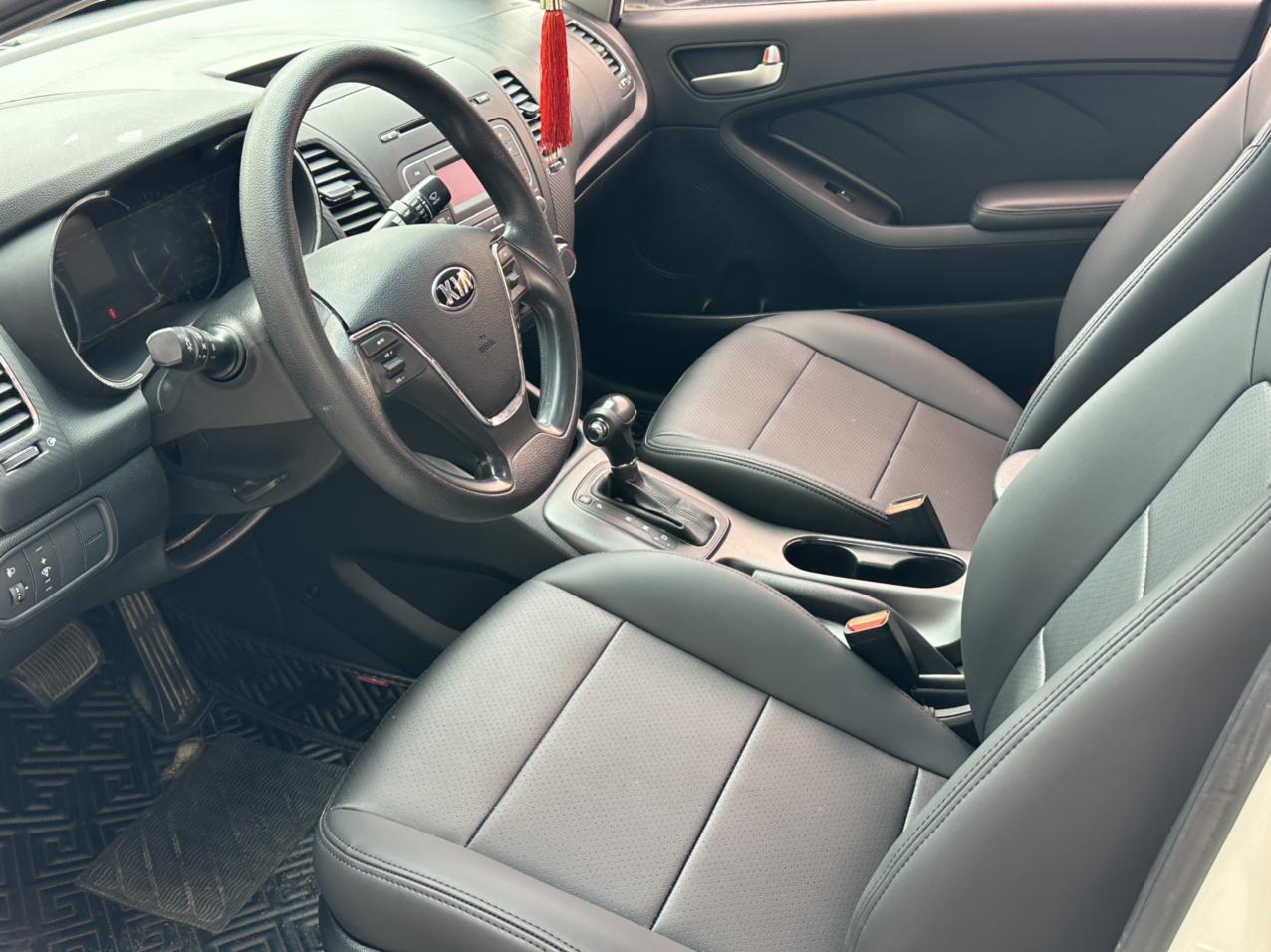 Kia K3 2015 thumb 11