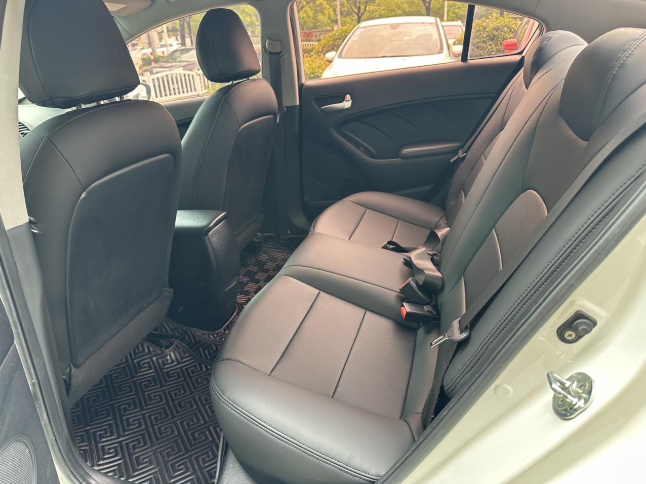 Kia K3 2015 thumb 12