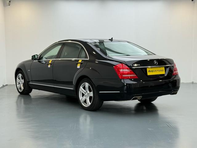 Mercedes-Benz S-Class 2011 thumb 3