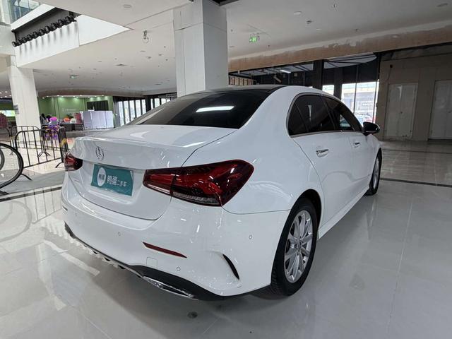 Mercedes-Benz A-Class 2020 thumb 2