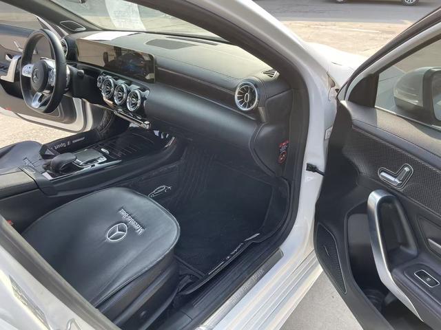 Mercedes-Benz A-Class 2020 thumb 4