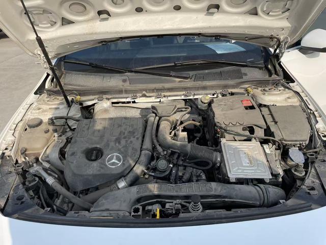 Mercedes-Benz A-Class 2020 thumb 7