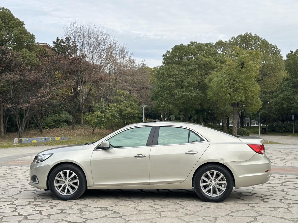 Chevrolet Malibu 2017 thumb 2