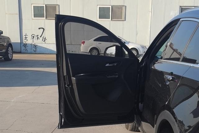 Cadillac XT4 2020 thumb 5